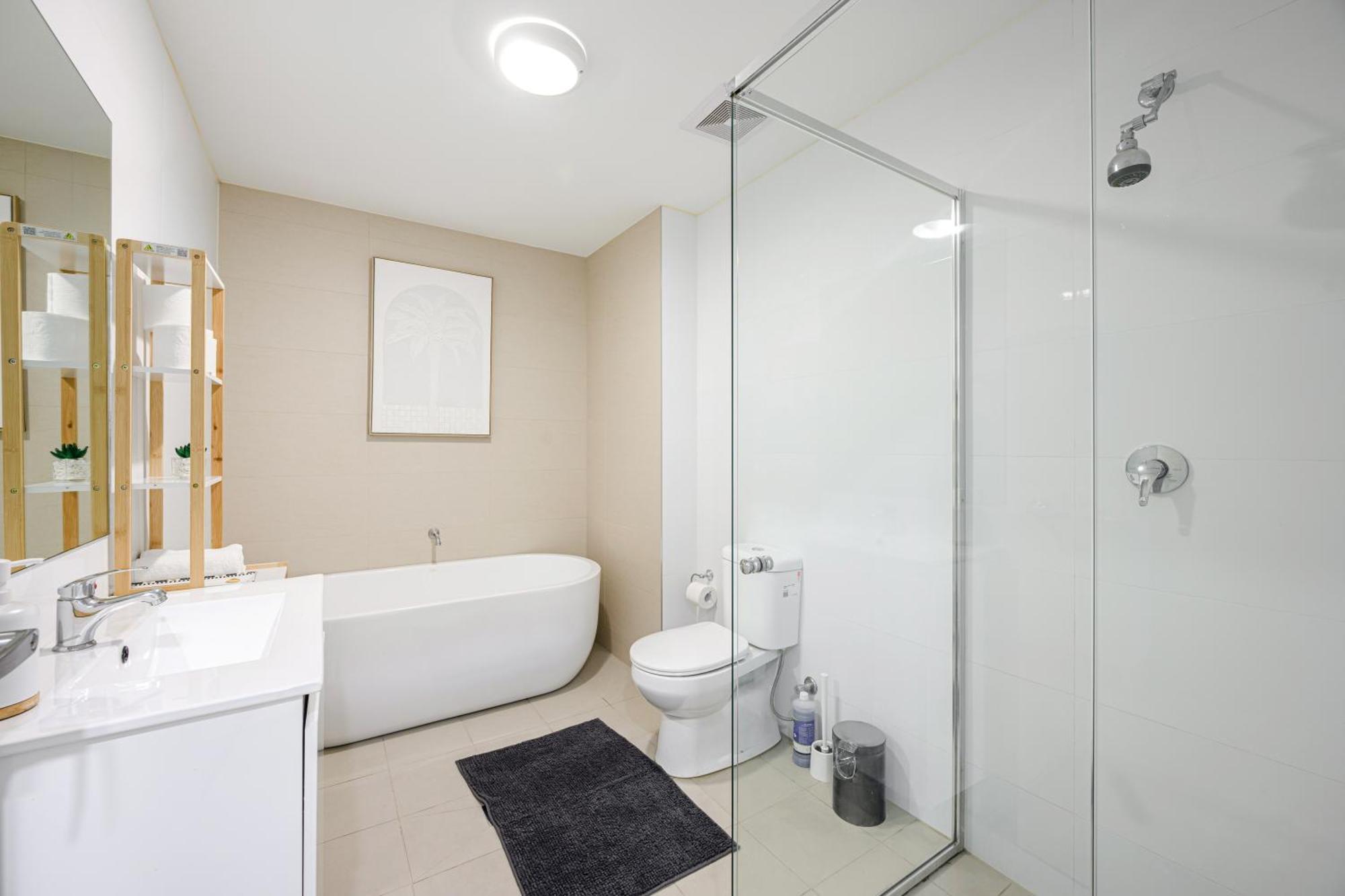 Liverpool Adorable 2Br Apt With Free Parking Уорик-Фарм Экстерьер фото